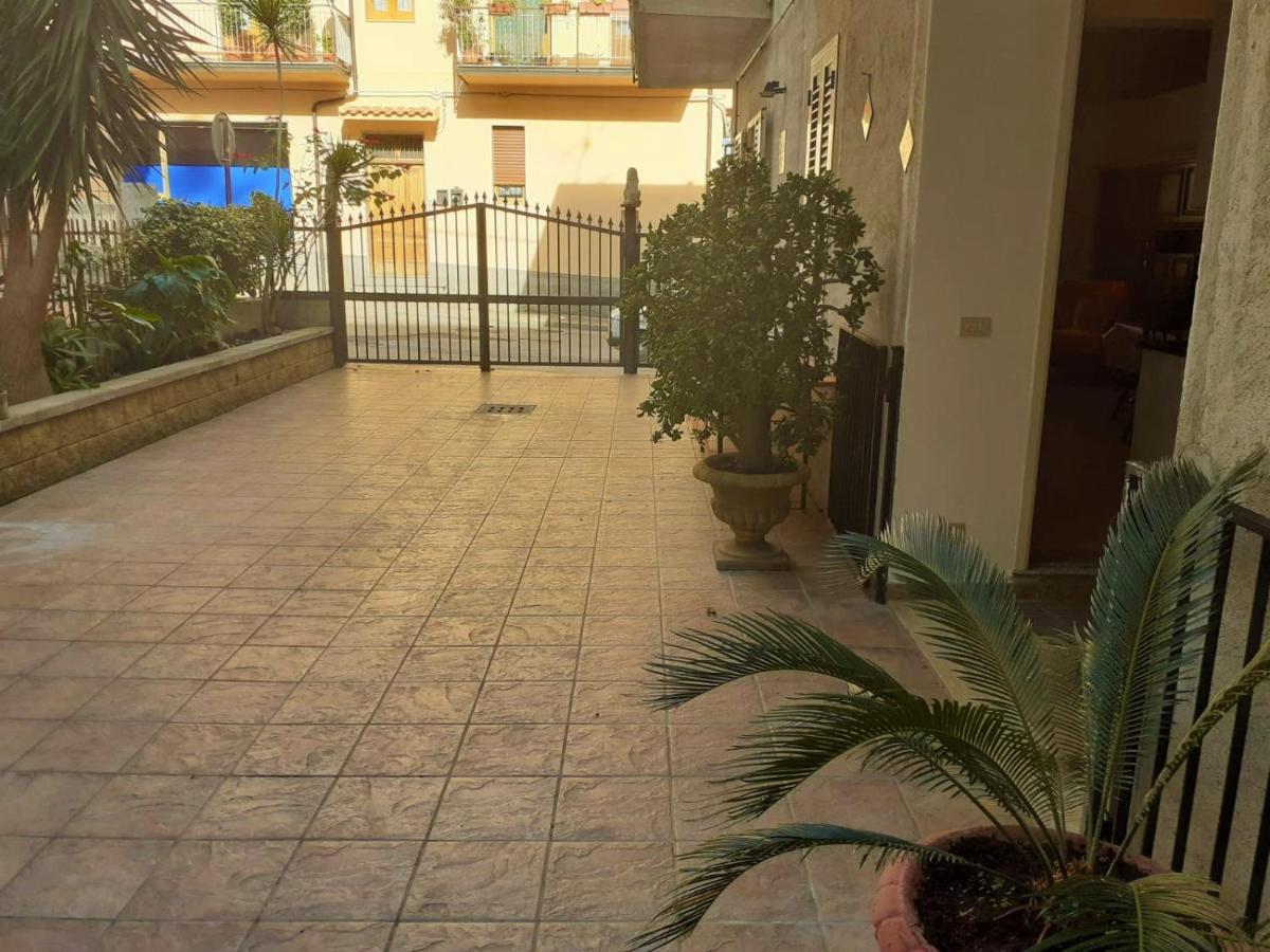 Nonna Sicilia B&B Capri Leone Екстер'єр фото